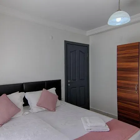 Yildirim 1, Private With 70m2 Pool Vilă *