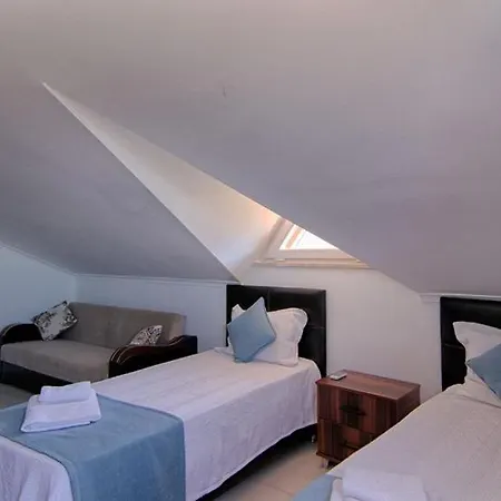 Yildirim 1, Private With 70m2 Pool Βίλα