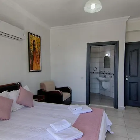 Yildirim 1, Private With 70m2 Pool * Φετιγιέ